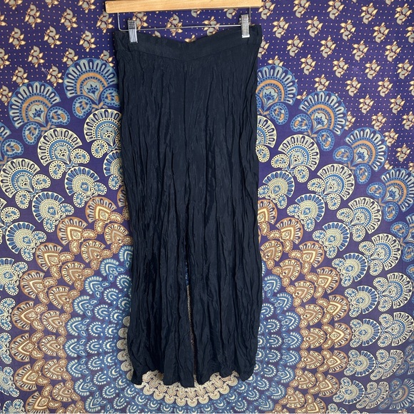 🦋5/20$🦋 black flowy harem pants - Picture 1 of 6